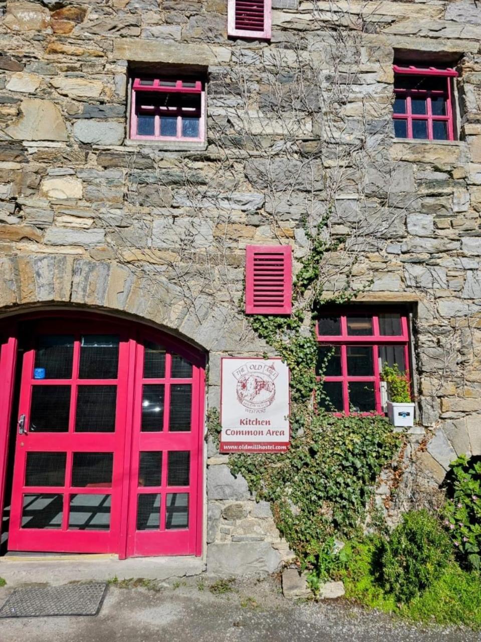 Old Mill Holiday Hostel Westport Kültér fotó